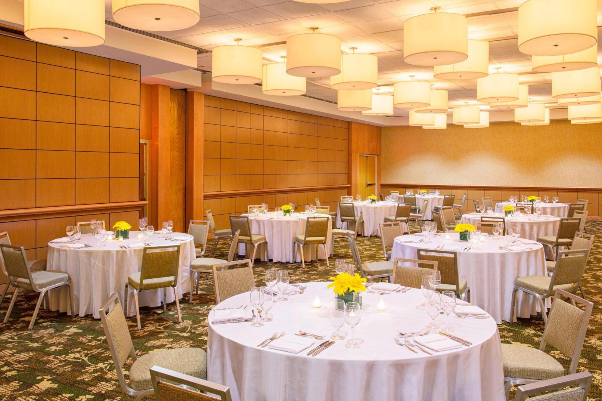 The Westin Cincinnati Exterior photo