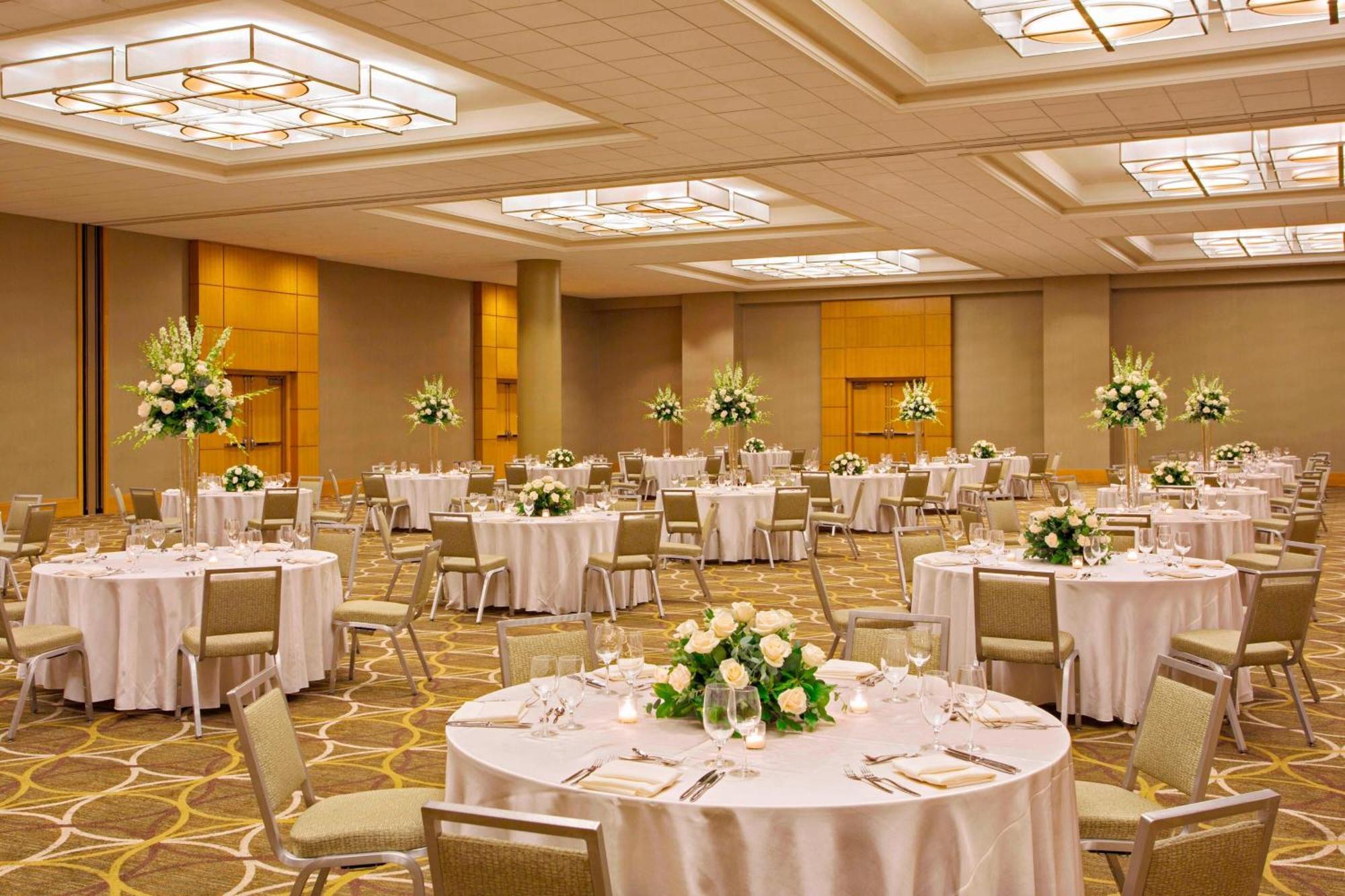 The Westin Cincinnati Exterior photo