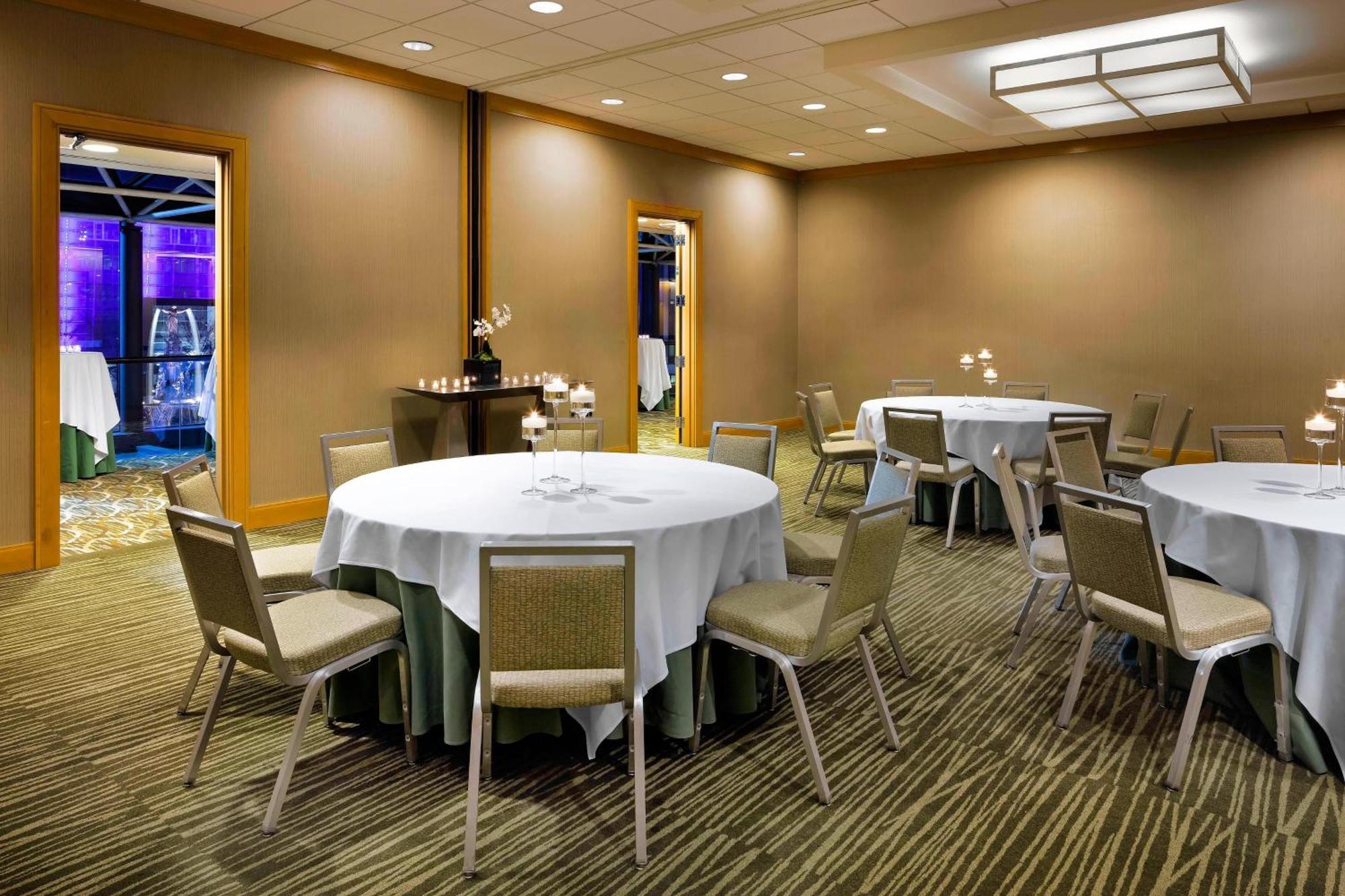 The Westin Cincinnati Exterior photo