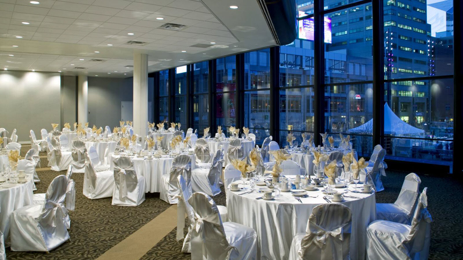 The Westin Cincinnati Exterior photo